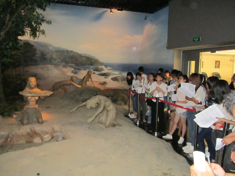 曇石山文化博物館義務講解隊培訓之一：聽取專業(yè)講解與分組培訓