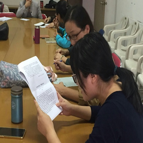 思政教研部黨支部組織學(xué)習(xí)《習(xí)近平總書記系列重要講話讀本》